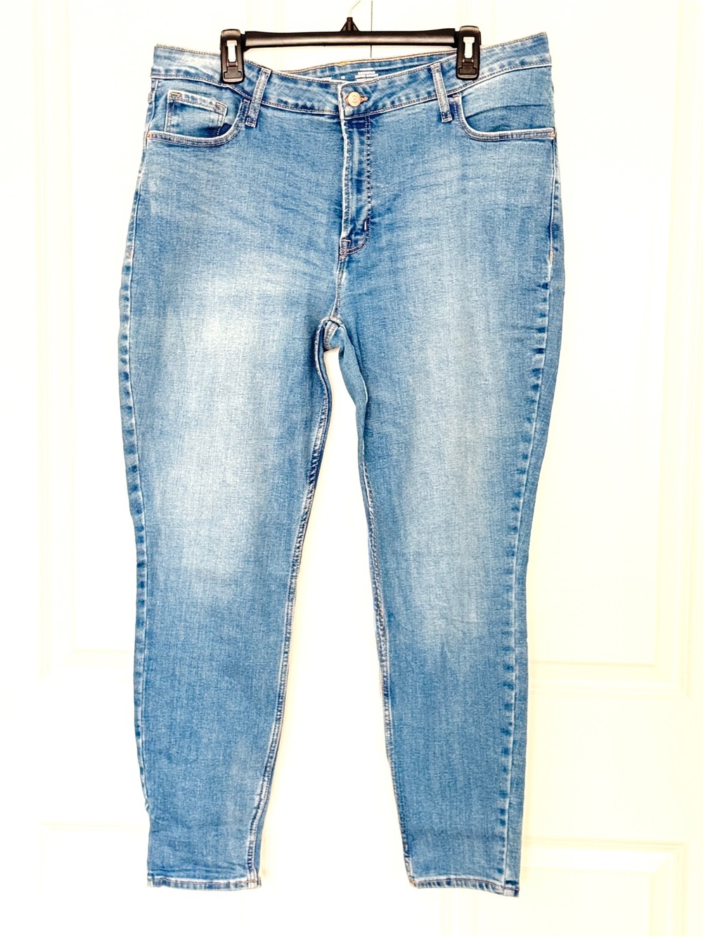 Old Navy High Rise Rockstar Super Skinny Jeans Secret-Smooth Pockets Stretch 18
